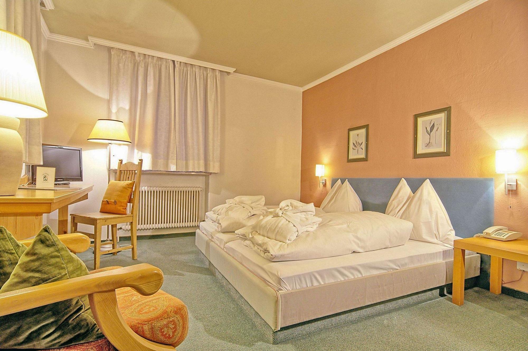 Hotel Walserwirt Экстерьер фото